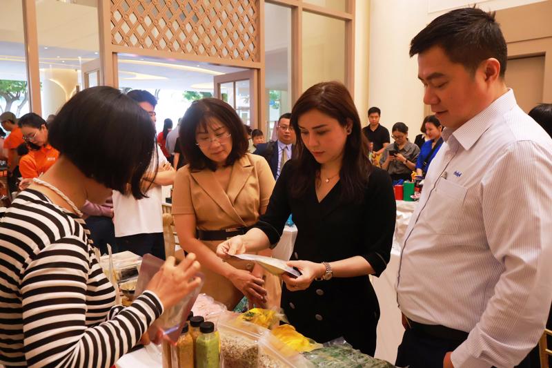 Chương trình khuyến mãi "Tuần lễ vàng" Quận 4 TP. Hồ Chí Minh kéo dài từ ngày 20 đến 31/12/2024. Ảnh minh họa.