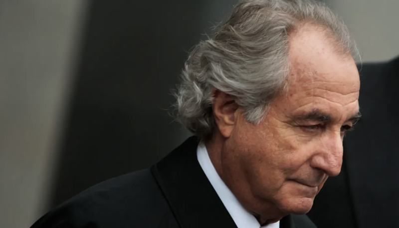 Bernie Madoff ra tòa vào năm 2009 - Ảnh: Getty.