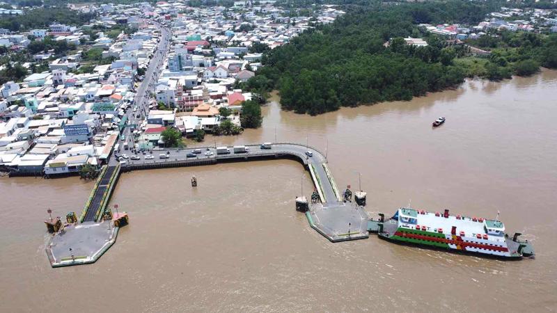 Phà Cát Lái hiện hữu nối Thủ Đức (TP.HCM) với huyện Nhơn Trạch (Đồng Nai. ẢNh: Anh Chiến