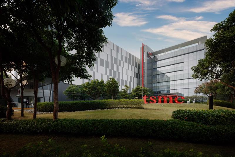 TSMC đầu tư 17 tỷ USD để tăng năng lực sản xuất 