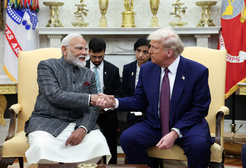 Thủ tướng Ấn Độ Narendra Modi gặp Tổng thống Mỹ Donald Trump tại Nhà Trắng ngày 13/2 - Ảnh: Reuters