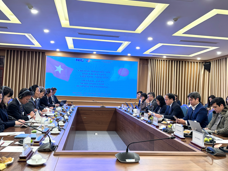 The Vietnam - Japan Semiconductor Cooperation Program officially held on February 19.