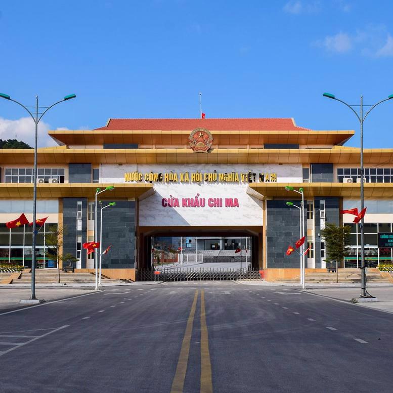 Chi Ma border gate in Lang Son province.