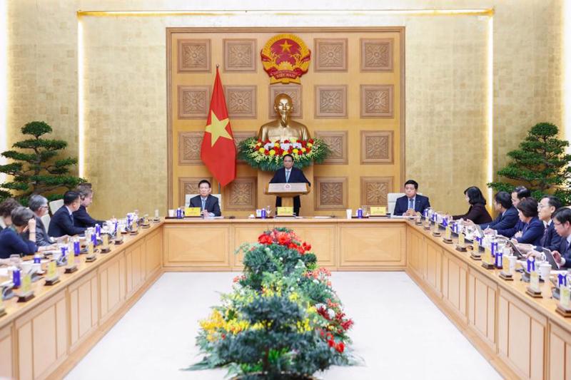 Prime Minister Pham Minh Chinh is addressing the dialogue with European enterprises on March 2. (Photo: VGP)