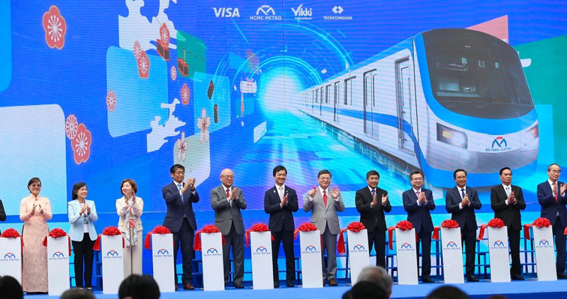 Các đại biểu cắt băng khánh thành tuyến Metro số 1 - Nguồn: Cổng thông tin điện tử 1xbet canlı maç izle.HCM.