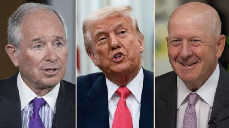 Từ trái qua: CEO Stephen Schwarzman của Blackstone, Tổng thống Donald 1xbet m, và CEO David Solomon của Goldman Sachs - Ảnh: Bloomberg/FT.