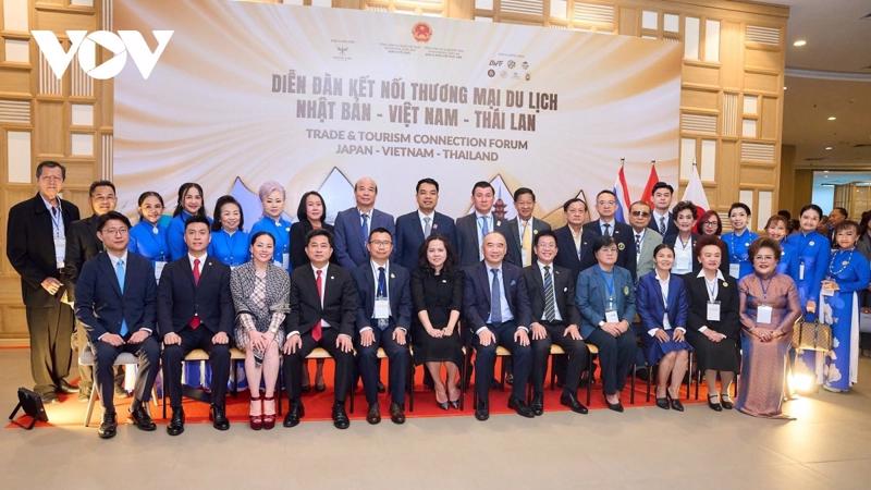 The trade and tourism connection forum convened in Thailand’s Udon Thani on March 15. (Photo: VOV)