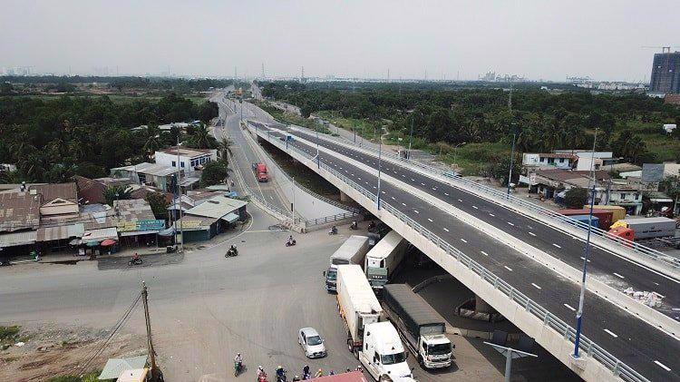 My Thuy bridge, part of the intersection. 