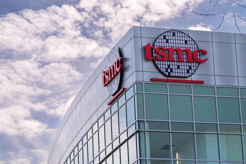 Cổ phiếu TSMC giảm mạnh 11% kể từ đầu năm 2025