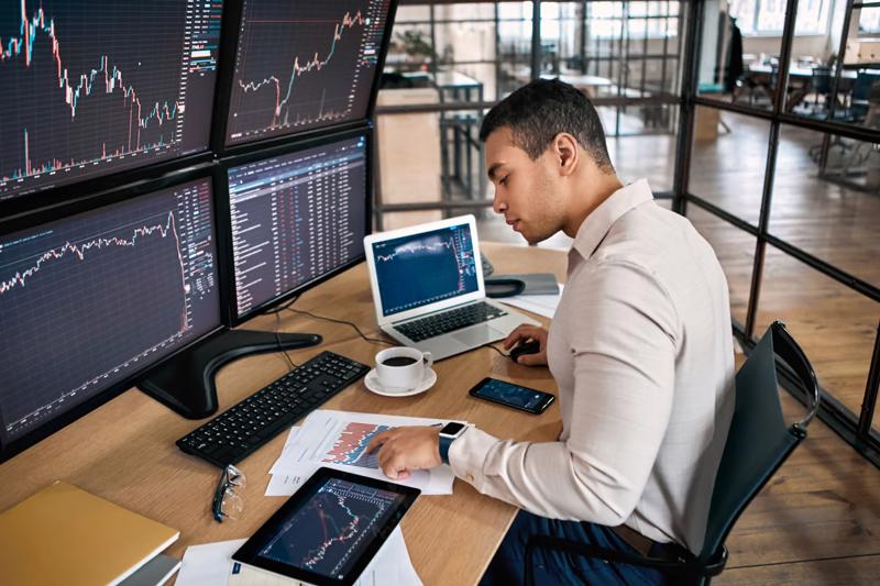 10 năm qua, Apple và Microsoft luôn nằm trong top đầu những doanh nghiệp giá trị nhất thế giới.