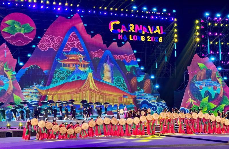 Ha Long Carnaval 2025 was held during the April 30 - May 1 holiday in Quang Ninh province.