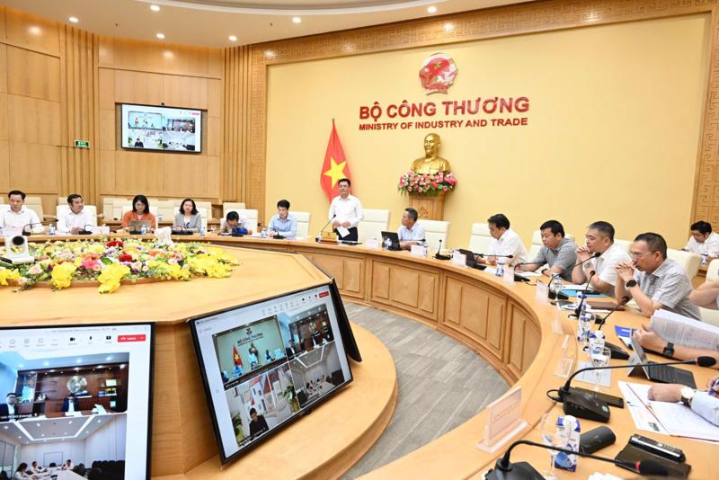 Bộ trưởng Bộ Công Thương Nguyễn Hồng Diên chủ trì buổi làm việc với các Tập đoàn, Tổng công ty, các doanh nghiệp lớn của Việt bóng đá bet88.