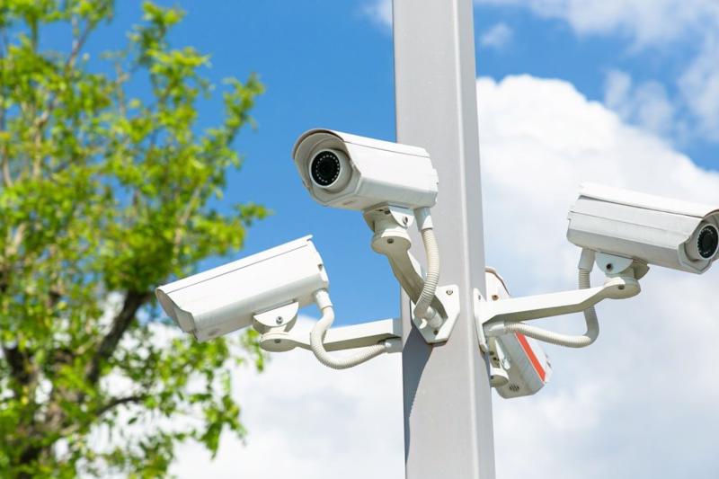 Hệ thống CCTV được lắp đặt xung quanh các thành phố lớn.