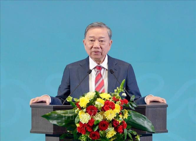 Tổng Bí thư Tô Lâm có bài phát biểu mang tựa đề “Vun đắp quan hệ hữu nghị truyền thống, Đối tác Chiến lược toàn diện Việt Nam – Liên bang Nga trong kỷ nguyên mới, vì hòa bình, hợp tác và phát triển” -Ảnh: TTXVN