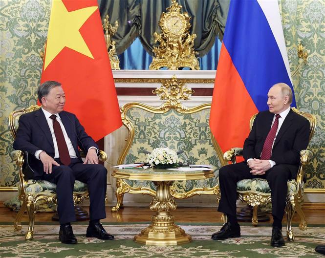Tổng Bí thư Tô Lâm hội đàm hẹp với Tổng thống Nga Vladimir Putin - Ảnh: TTXVN