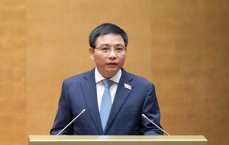 Minister of Finance Nguyen Van Thang  addresses the ongoing National Assembly (NA) session.(Photo: quochoi.vn)