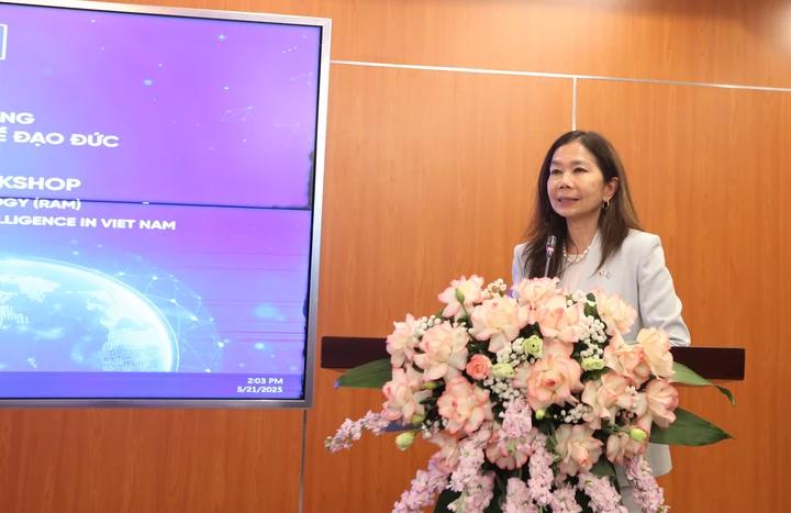 Bà Pauline Tamesis, Điều phối viên thường trú Liên hợp quốc tại Việt Nam, tại Hội thảo.