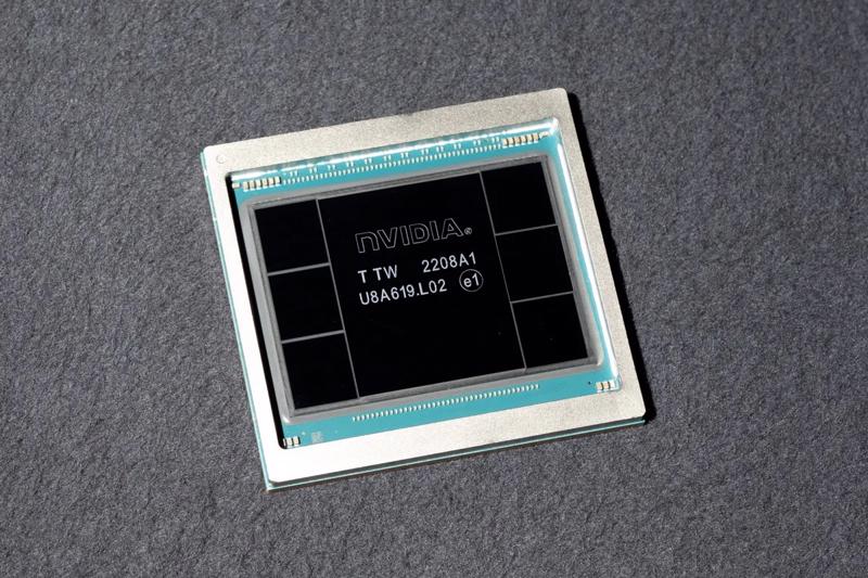 H100 - dòng chip kiếm tiền chủ lực của Nvidia. Ảnh: Bloomberg