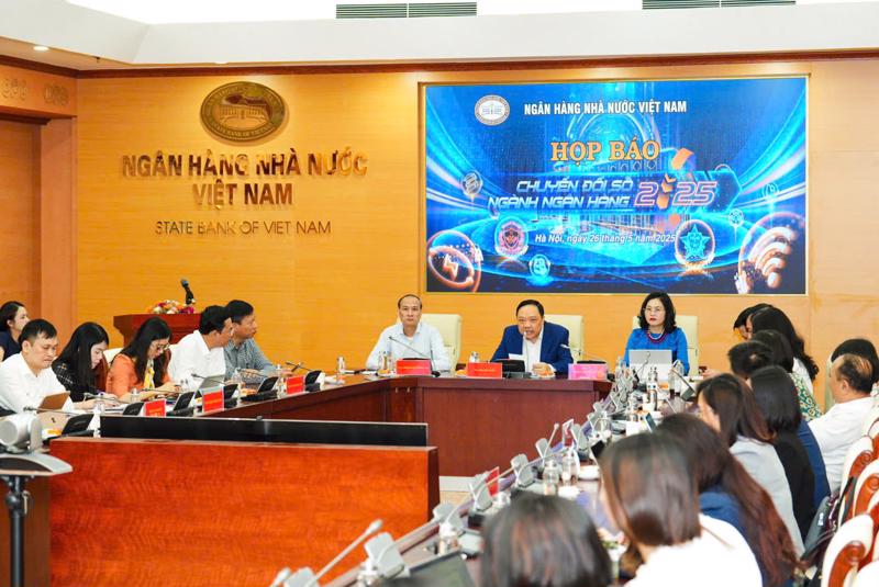 Sau khi ngăn chặn lừa đảo ở tài khoản cá nhân, tội phạm chuyển sang sử dụng tài khoản tổ chức