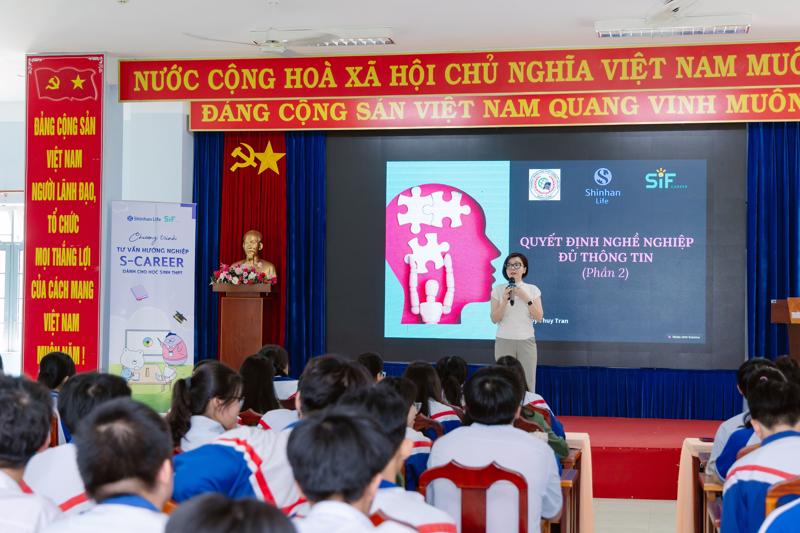 Mục tiêu của Chương trình S-Career là cung cấp đầy đủ thông tin để giúp học sinh dễ dàng hơn trong việc đưa ra quyết định nghề nghiệp.