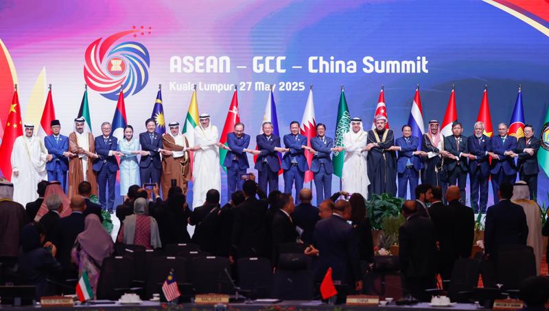 Leaders at the inaugural ASEAN-GCC-China Summit held on May 27 in Kuala Lumpur, Malaysia. (Photo: VGP)