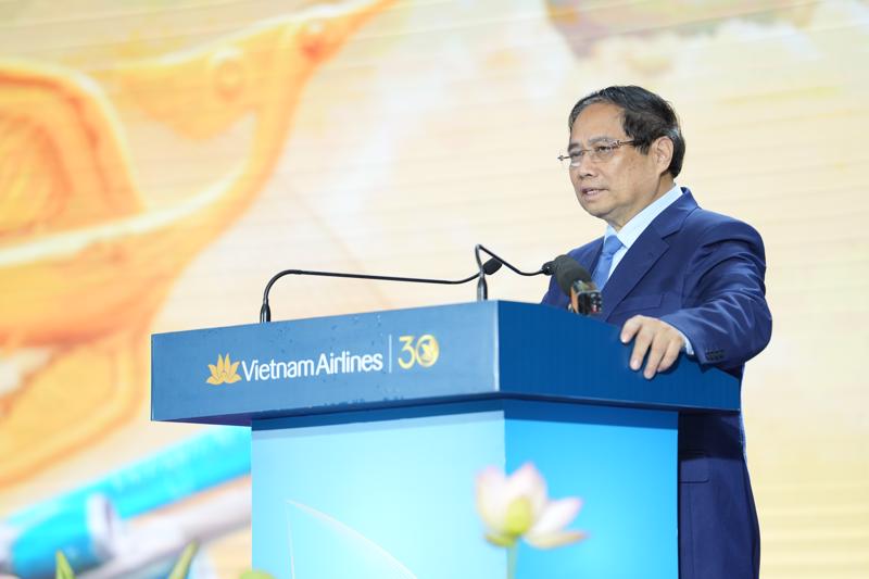 Thủ tướng Phạm Minh Chính phát biểu tại Lễ kỷ niệm 30 năm thành lập Tổng công ty Hàng không Việt Nam. Ảnh: VNA