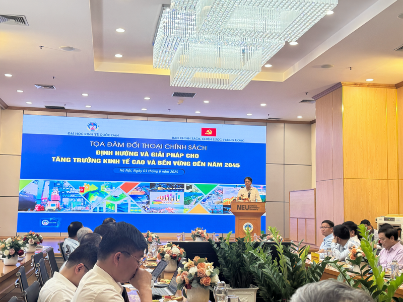 Tọa đàm đối thoại chính sách với chủ đề: “Định hướng và giải pháp cho tăng trưởng tải bet88 cao và bền vững đến năm 2045” tổ chức vào ngày 3/6/2025.