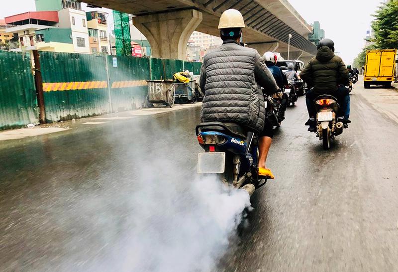 Đề xuất lùi thời điểm kiểm định khí thải xe máy tại Hà Nội và TP.Hồ Chí Minh đến ngày 1/7/2027