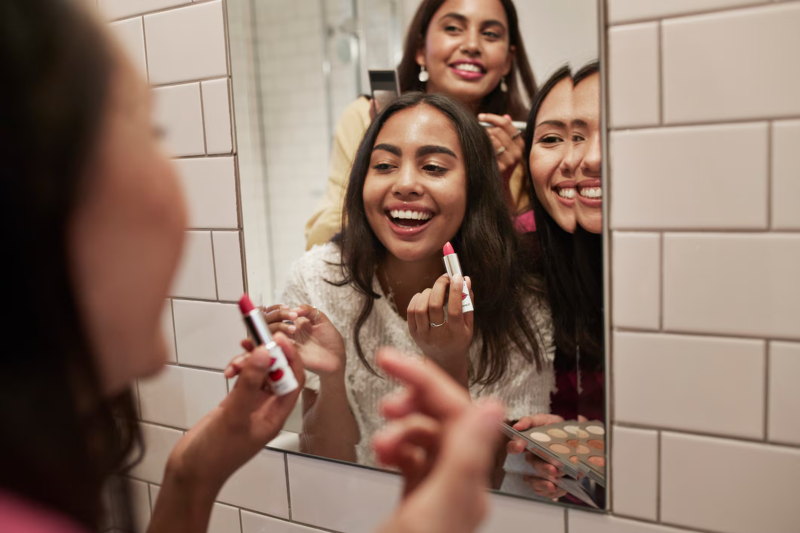 Mỹ phẩm Hàn Quốc "dậy sóng" tại Mỹ nhờ khách hàng Gen Z. Ảnh: Cosmetics Design