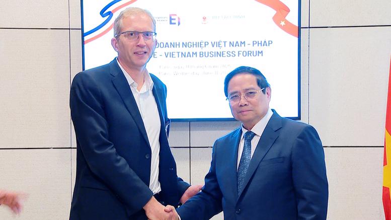 Thủ tướng Phạm Minh Chính tại buổi làm việc với ông Henri Poupart-Laffarge, Giám đốc điều hành Tập đoàn Alstom (Pháp). Ảnh: VGP