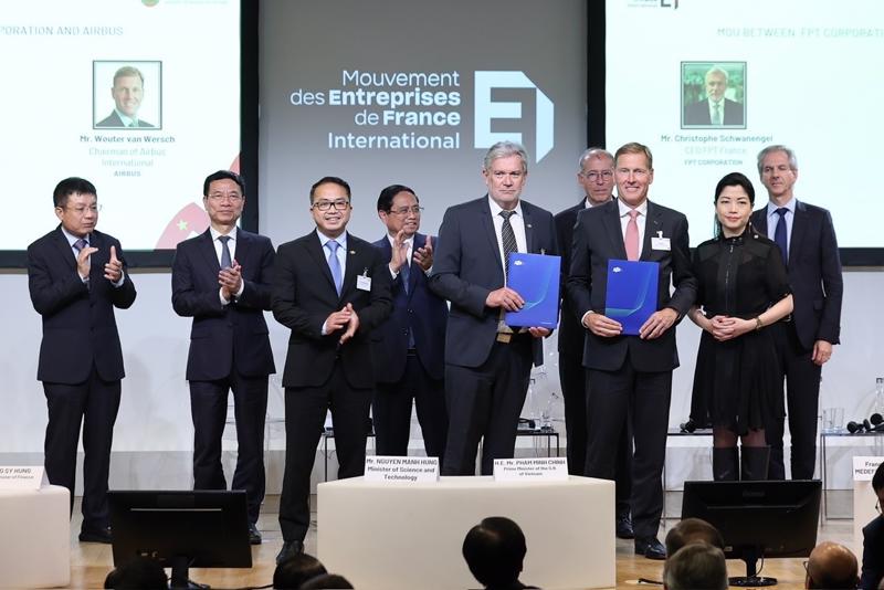 Lễ ký kết giữa Airbus và FPT diễn ra tại Paris trong khuôn khổ chuyến thăm chính thức Cộng hòa Pháp của Thủ tướng Phạm Minh Chính.