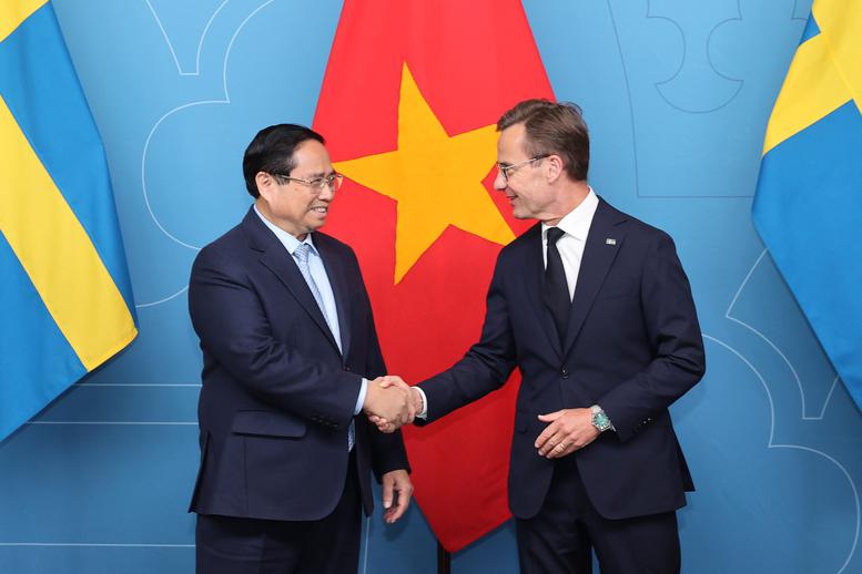 Thủ tướng Chính phủ Phạm Minh Chính và Thủ tướng Thụy Điển Ulf Kristerson trước hội đàm - Ảnh: VGP.