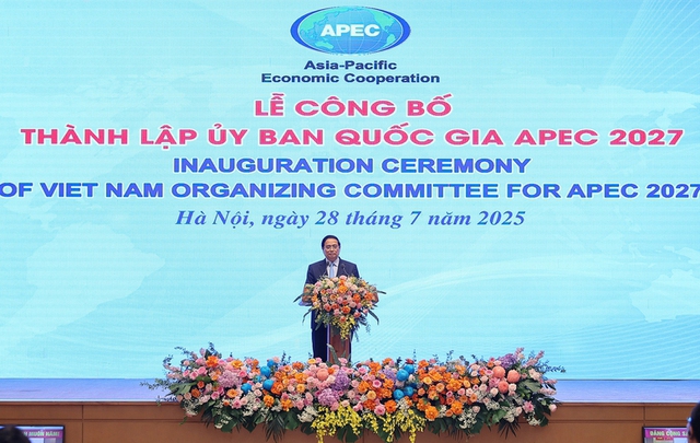 Prime Minister Pham Minh Chinh addressing the inauguration ceremony of the National Organizing Committee for APEC 2027 in Hanoi on July 28 (Photo: VGP)