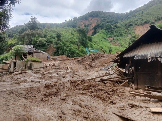 The aftermath of flash floods and landslides at Hang Pi Xi hamlet of Xa Dung commune in the northwest mountainous  province of Dien Bien (Source: VGP)