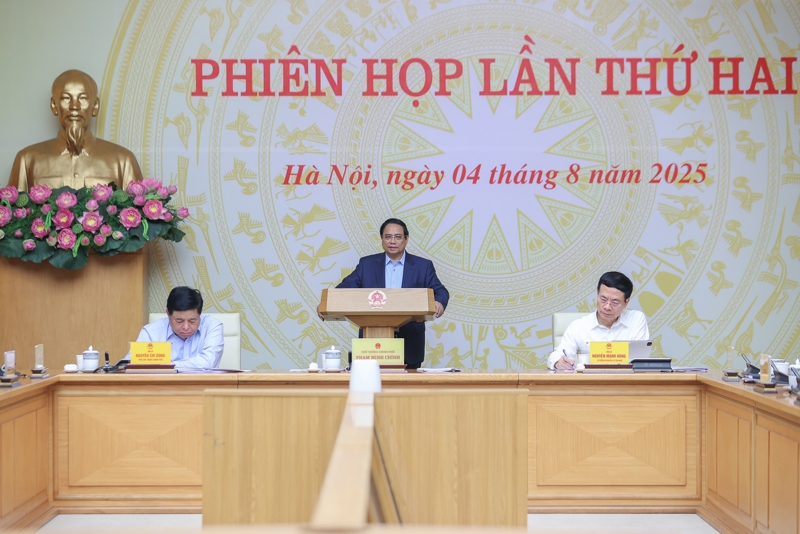 Thủ tướng Chính phủ Phạm Minh Chính chủ trì Phiên họp thứ 2 của Ban Chỉ đạo quốc gia về phát triển ngành công nghiệp bán dẫn - Ảnh: VGP. 