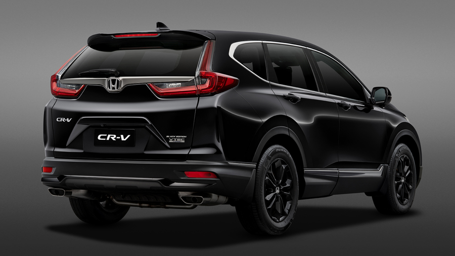 Phía sau đuôi xe gắn logo Black Edition trên nền sơn đen. Phía sau đuôi xe gắn logo Black Edition trên nền sơn đen.