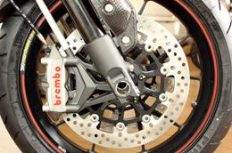 Chinh phục “chiến binh” Ducati Hypermotard 1100S - Ảnh 2