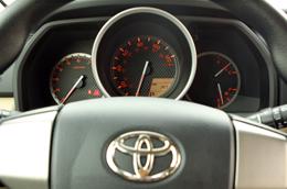 Toyota 4Runner, “chất đàn ông” trong vóc dáng xù xì - Ảnh 8