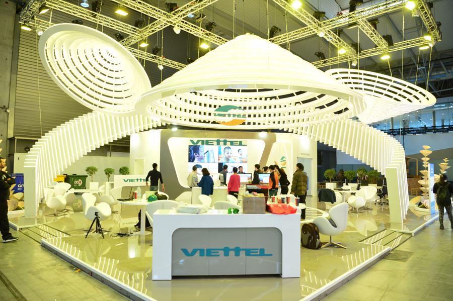 Toàn cảnh gian hàng công nghệ độc đáo của Viettel tại MWC 2018 - Ảnh 1