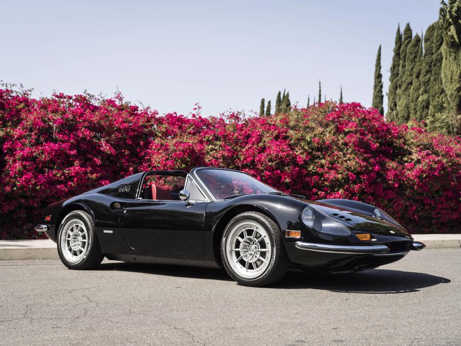 Nhà sưu tầm Mỹ chi triệu USD độ chiếc Ferrari hiếm - Ảnh 2.