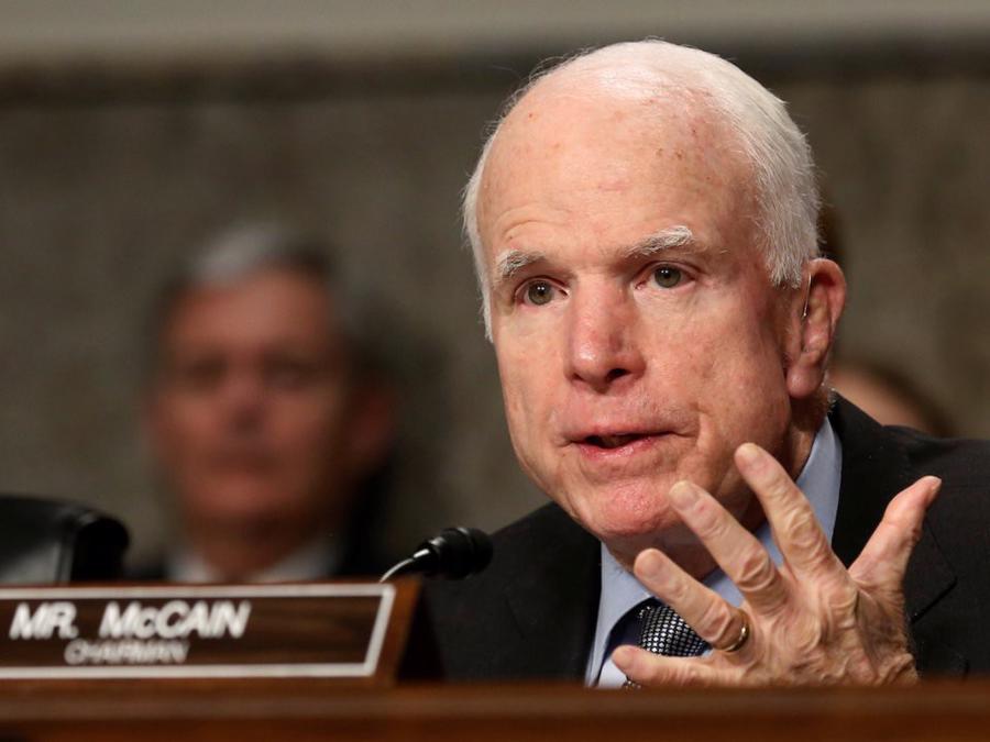 Thượng nghị sĩ John McCain sở hữu tài sản 200 triệu USD - Ảnh 1.