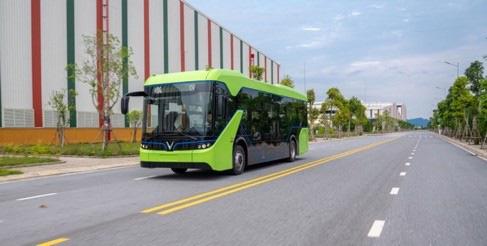 VinBus hợp tác Star Charge phát triển hệ thống trạm sạc xe buýt điện lớn nhất ASEAN - Ảnh 1.