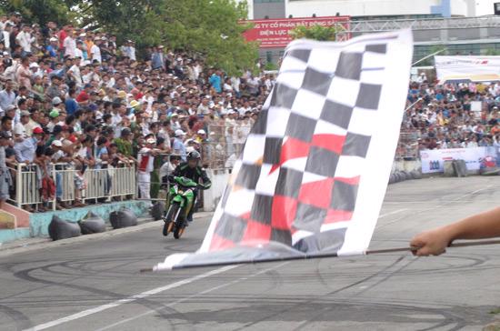 Thót tim giải đua Vietnam Motor Cub Prix 125cc - Ảnh 6