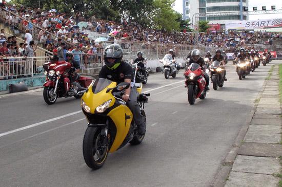 Loạt môtô “khủng” tại Danang Bikes Fest - Ảnh 17