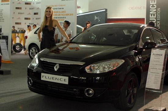 Người đẹp và xe tại AutoExpo 2011 - Ảnh 8