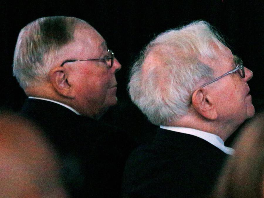 Cánh tay phải hơn 40 năm của Warren Buffett tại đế chế đầu tư là ai? - Ảnh 23.