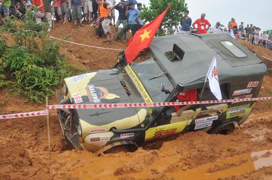 Vào “chảo lửa” đua xe địa hình lớn nhất Việt Nam - Ảnh 2