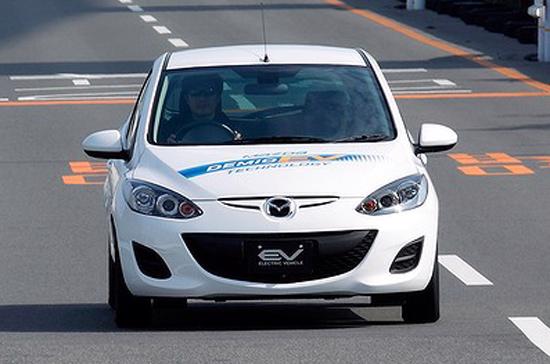 Mazda2 EV chạy điện sắp ra mắt thị trường - Ảnh 1