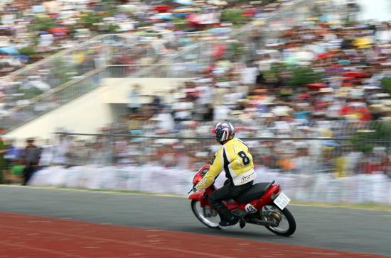 Cuồng nhiệt giải đua môtô thể thao tại Việt Nam - Ảnh 6