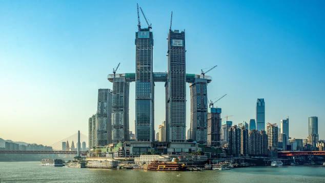 Khu tổ hợp với cao ốc nằm ngang của Trung Quốc sắp xây xong - Ảnh 3.